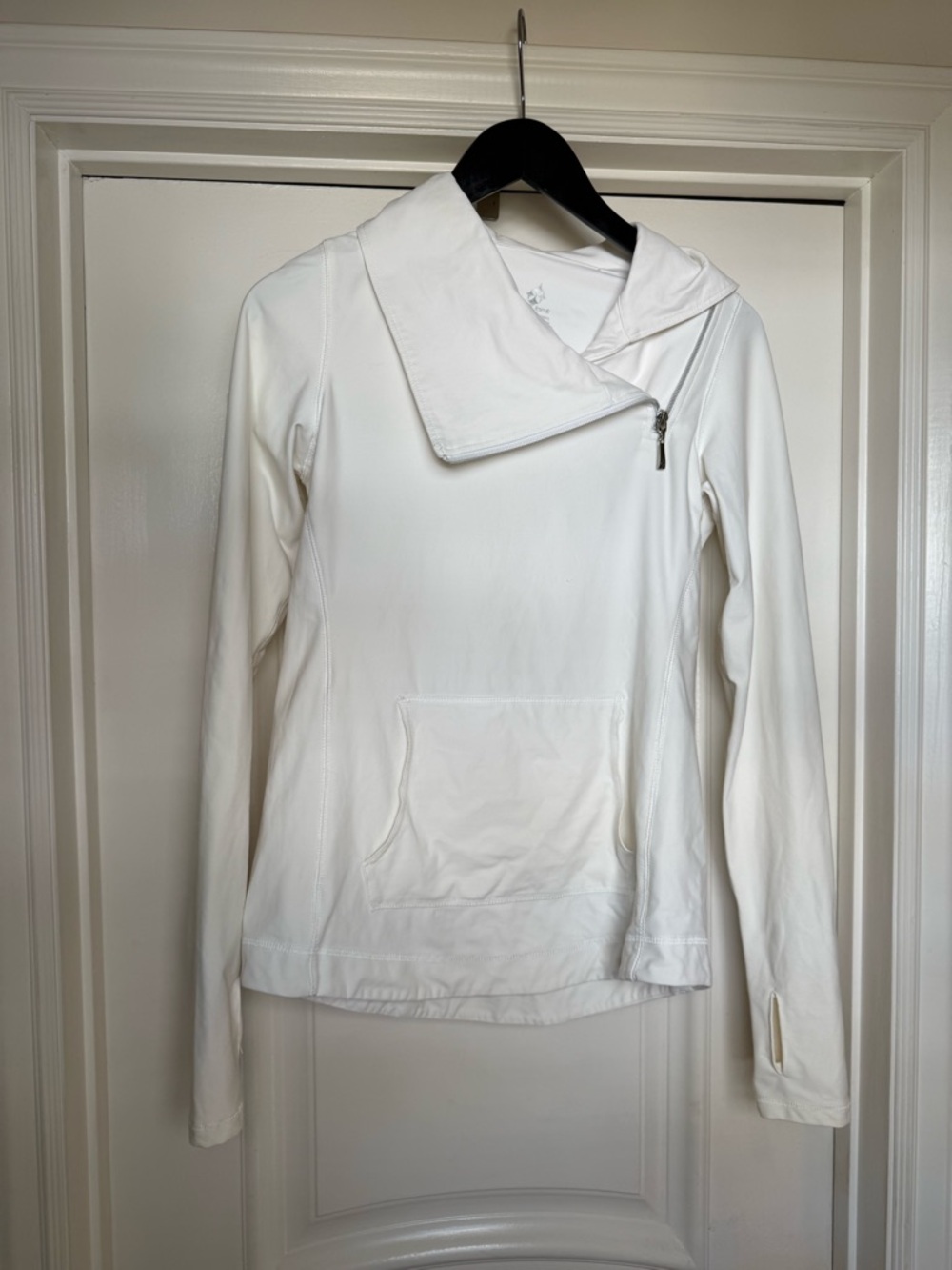 Jofit White Performance Pullover